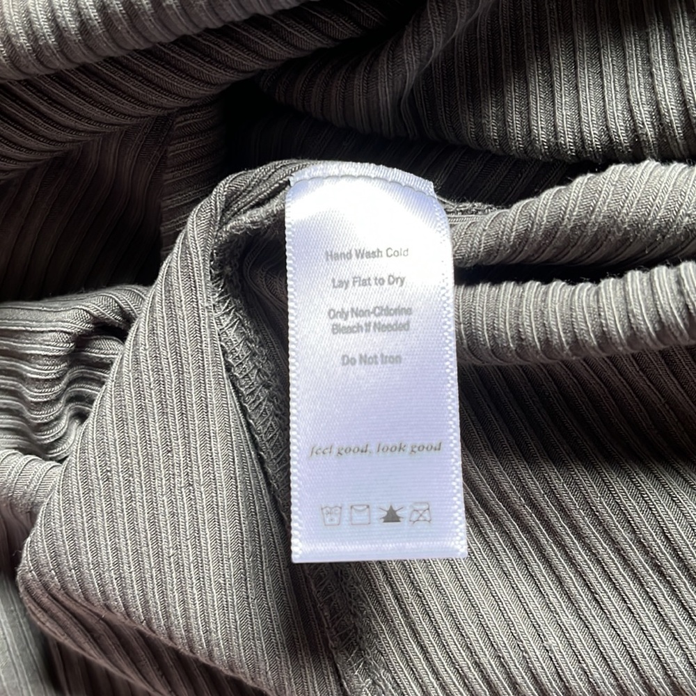Richer Poorer Rib Column Dress - Picture 8 of 10